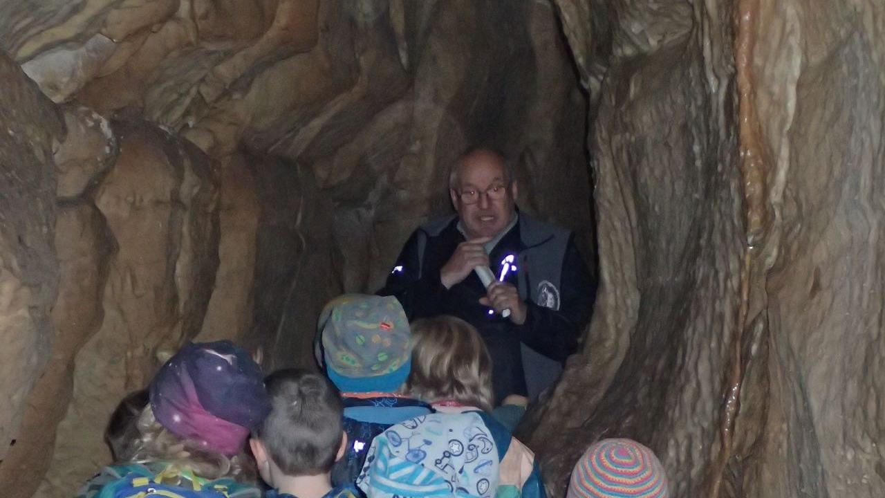 Streitberg: Waldkindergarten besucht Binghöhle