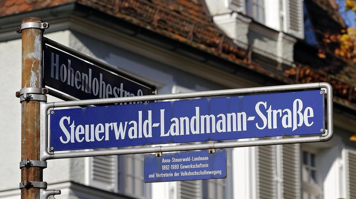 Eine der seltenen Umbenennungen: In den 90er Jahren wurde aus der Treitschke- die Steuerwald-Landmann-Straße. Auf den Antisemiten folgte die Frauenrechtlerin.