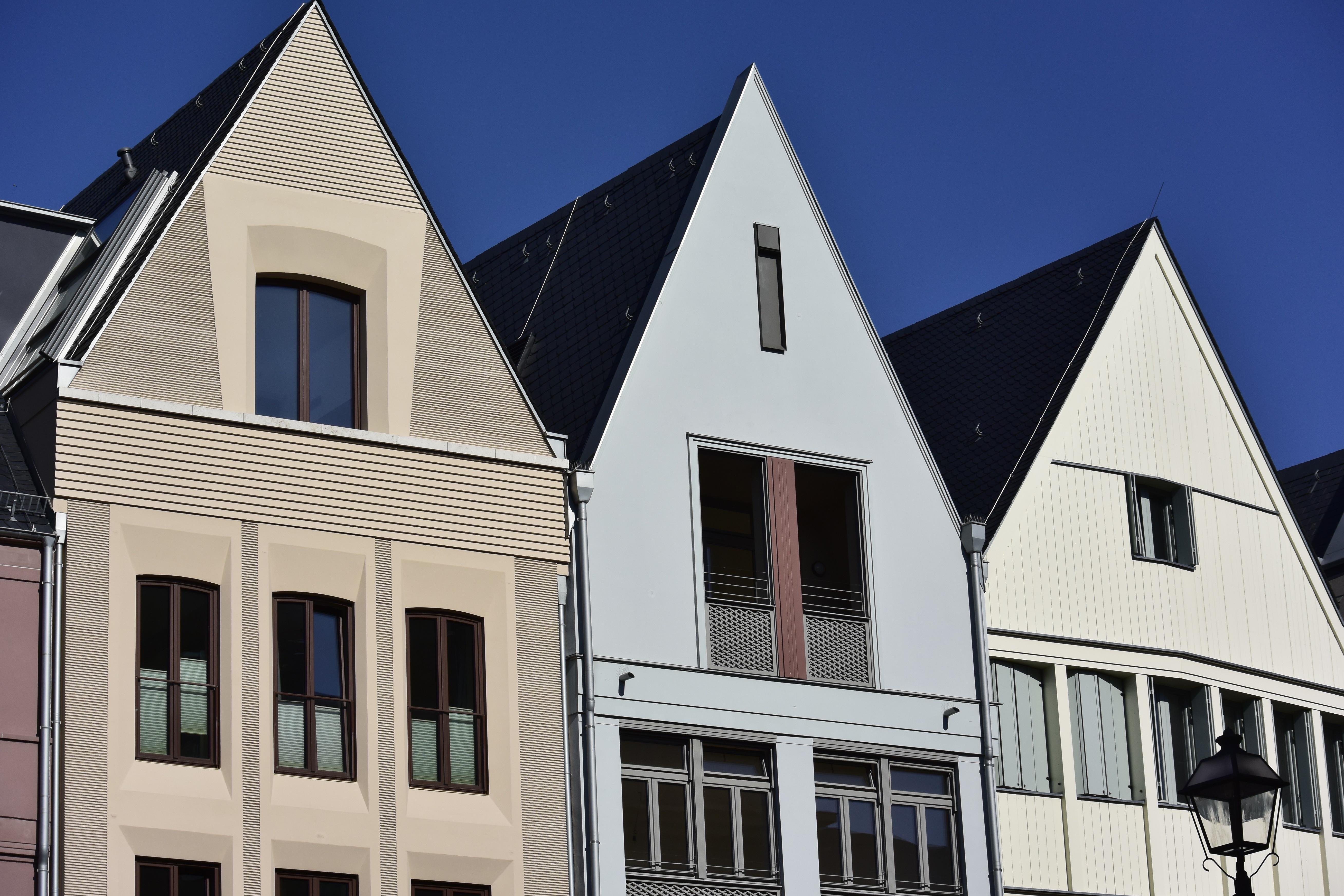 Die Mischung aus Rekonstruktionen und Neubauten soll auch an die bewegte Geschichte Frankfurts als europäischer Metropole erinnern.