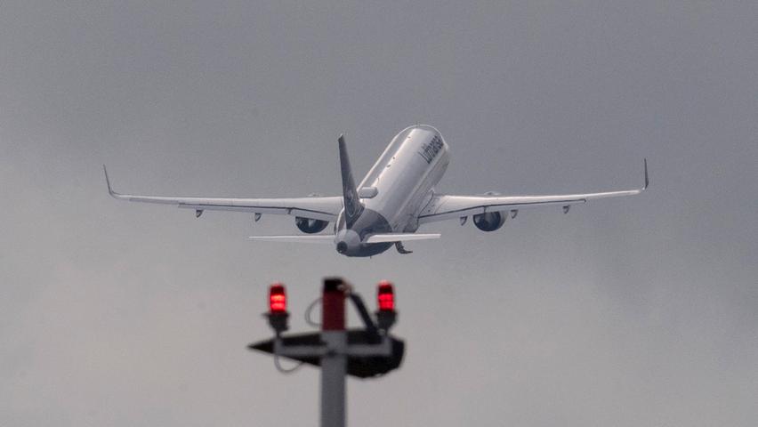 Lufthansa Sagt 1300 Fluge Ab Airport Nurnberg Auch Betroffen Wirtschaft Nordbayern De