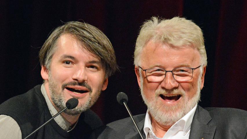 2019 gab es Lesart zuletzt in Schwabach. Das Bild zeigt den damaligen Bürgermeister Dr. Roland Oeser mit Bestseller-Autor Stanisic
2019 gab es Lesart zuletzt in Schwabach. Das Bild zeigt den damaligen Bürgermeister Dr. Roland Oeser mit Bestseller-Autor Stanisic