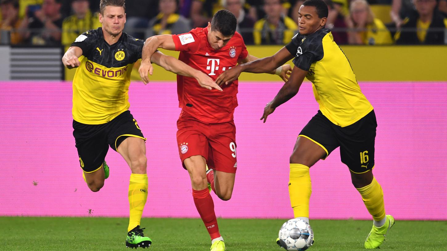 Am Samstagabend treffen sich die beiden Spitzenteams Bayern und Dortmund in München, wobei keine der beiden Mannschaften aktuell an der Tabellenspitze steht.