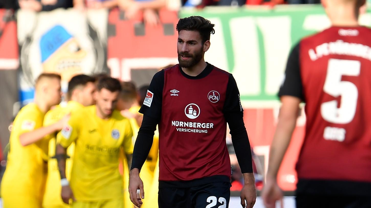 "Es tut sehr weh", sagt Enrico Valentini, denn auch gegen Bielefeld blieb die Wende für den Club aus.
