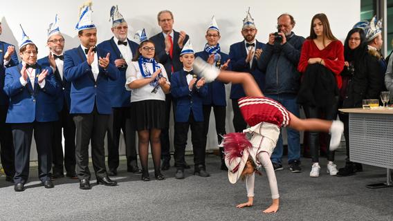 Fröhliche Faschingsfete des Karnevalsclubs Herzogenaurach im Rathaus - Nordbayern.de