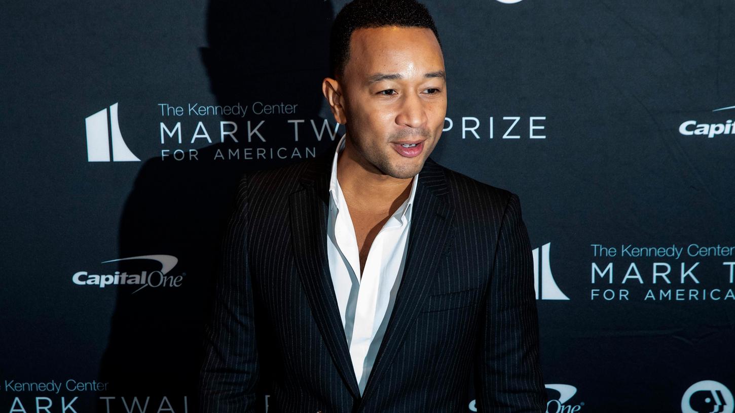Die US-Zeitschrift "People" hat Musiker John Legend ("All of Me") zum "Sexiest Man Alive" gekürt.