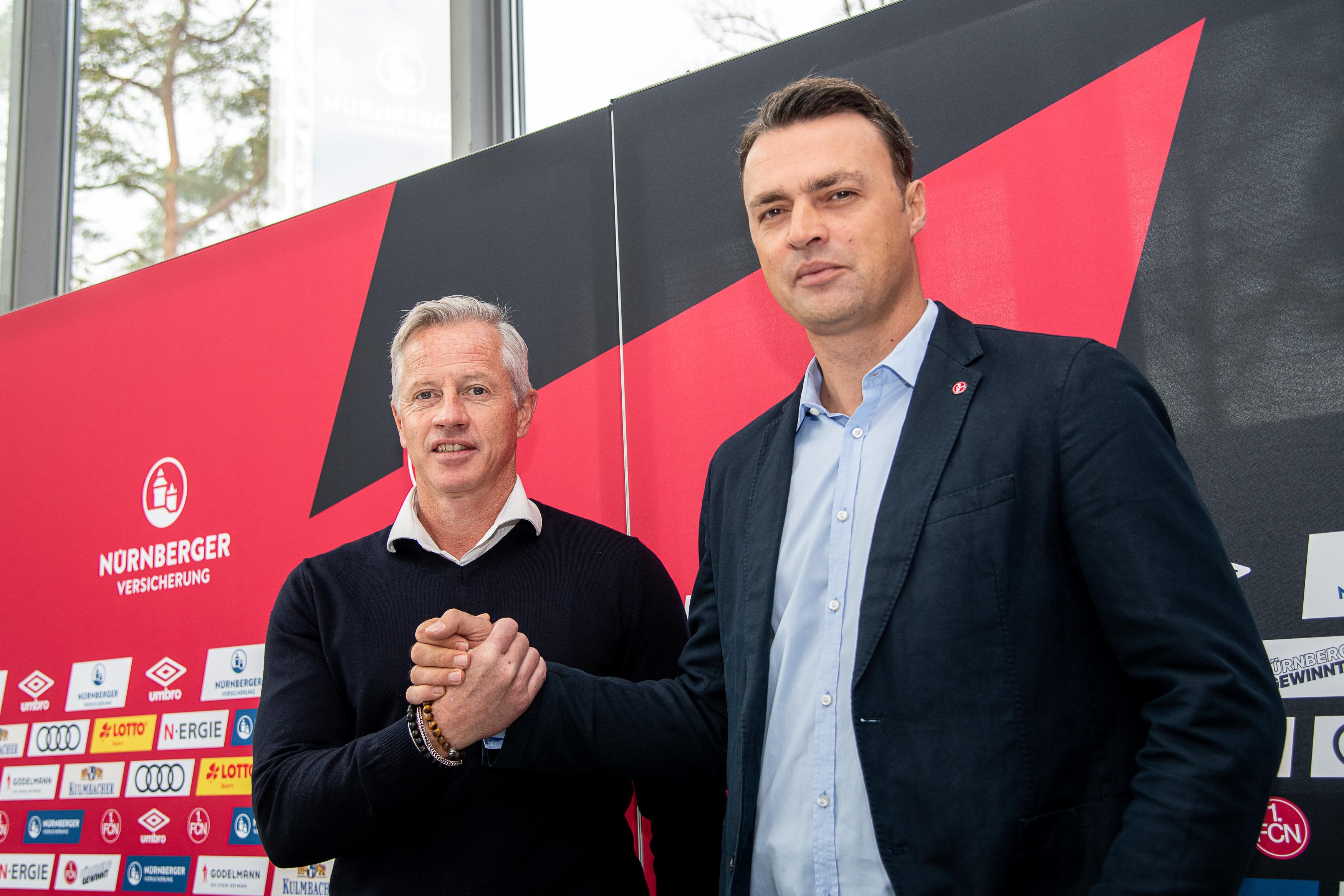 Gemeinsam in eine goldene Zukunft? Sportvorstand Robert Palikuca berichtet von guten Gesprächen mit Jens Keller. "Ich bin sehr froh, sehr glücklich, dass es so schnell ging, dass unsere Ziele identisch sind", kommentiert Palikuca die Verpflichtung.