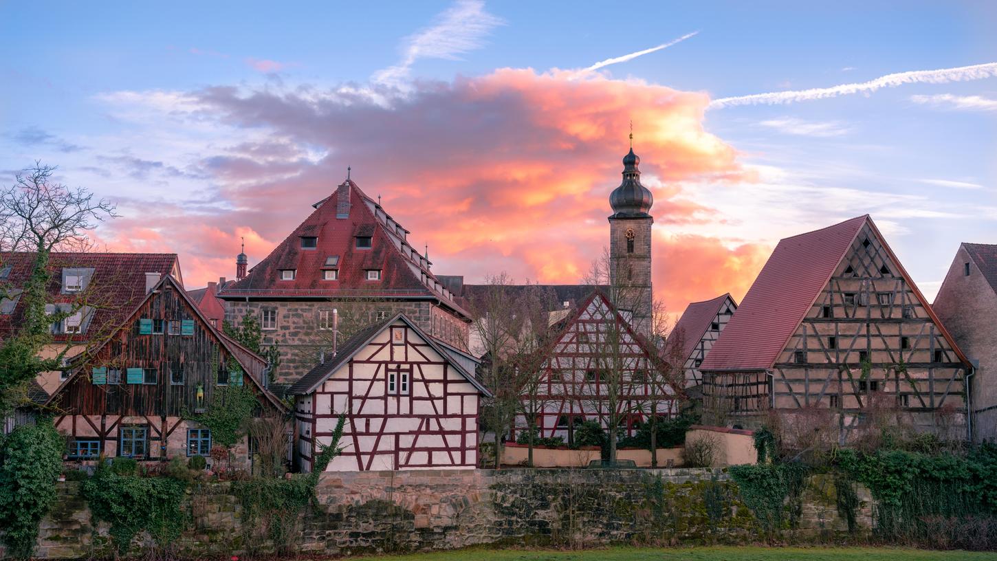 Fachwerk in Forchheim und ein malerischer Sonnenuntergang: Martin Glas zeigt romantische Seiten der Königsstadt und der Fränkischen Schweiz auf Instagram.