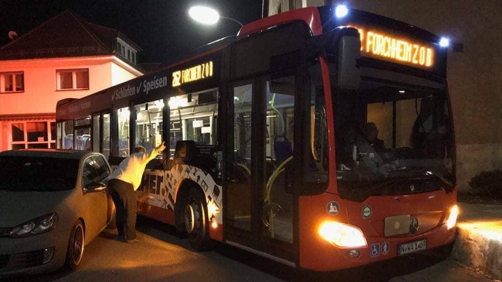 Wildparker in Reuth blockiert Forchheimer Stadtbus