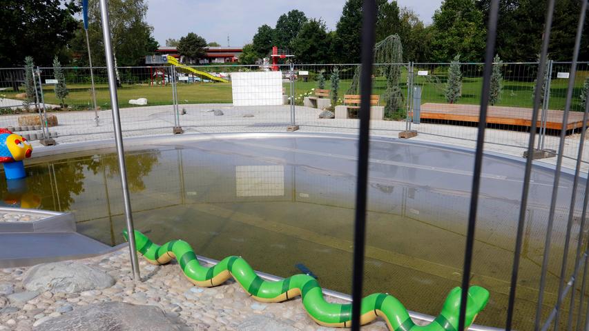 Verzögerungen gab es beim neuen Kinderbereich des Höchstadter Freibads, der eigentlich 2019 eröffnet werden sollte. Ein Wasserschaden machte den Verantwortlichen einen Strich durch die Rechnung. Nun soll 2020 geplantscht werden.