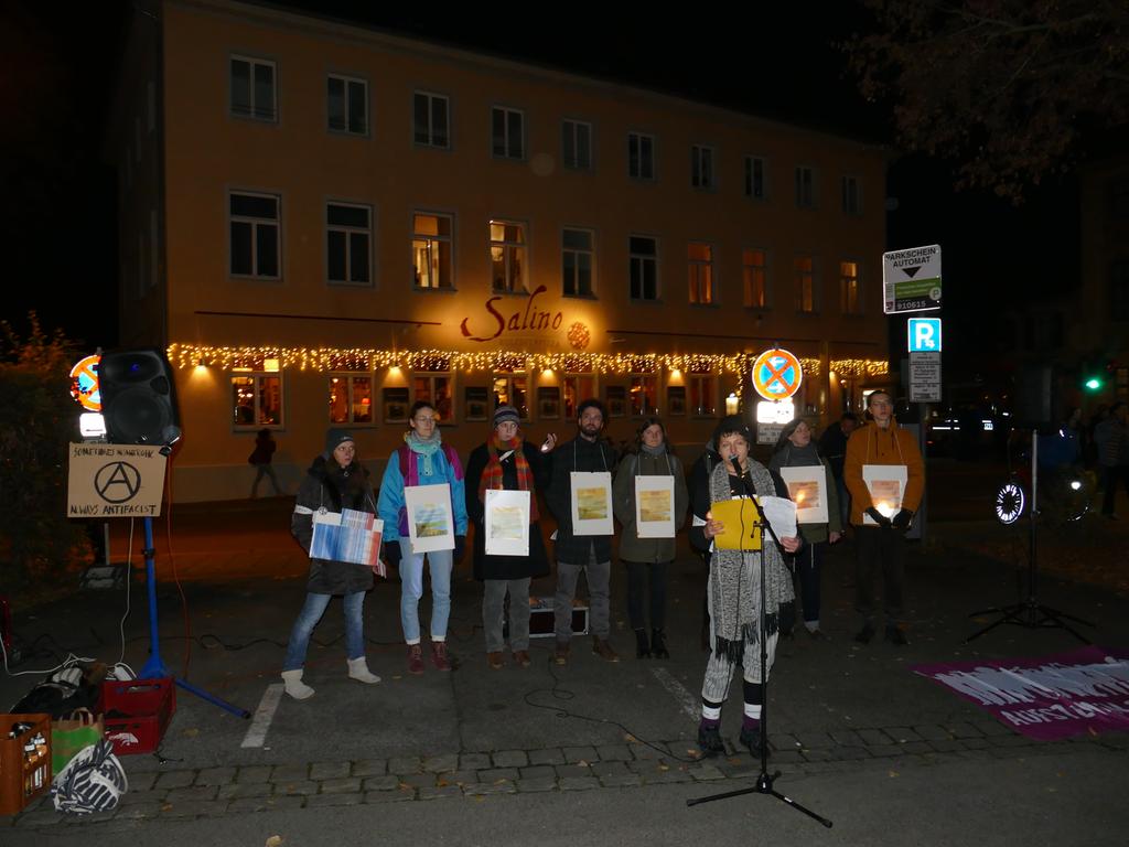 Die Demo für mehr Klimaschutz und gegen die AfD am Schillerplatz in Bamberg.