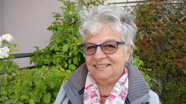 „Bewusst vegan gegessen habe ich bisher noch nicht, aber es ist eine interessante Idee, für die ich mich begeistern könnte. Der gesundheitliche Aspekt würde hier bei mir im Vordergrund stehen, aber zugleich durch den verringerten Konsum von Tierprodukten zum Klimaschutz beizutragen macht so eine vegane Woche noch attraktiver. Allerdings würde ich es vermutlich nicht ein ganzes Jahr lang jeden Monat schaffen.“