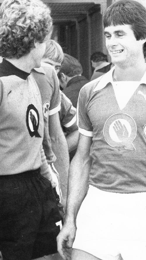 Elf Derbys bestritten die Fürther Fußball-Legenden Peter Löwer und Bernhard Bergmann, das bedeutet – vor Nürnbergs Max Morlock mit einem Derby weniger – den fränkischen Rekord (ebenfalls vorbehaltlicher statistischer Lücken aus der fußballerischen Steinzeit).