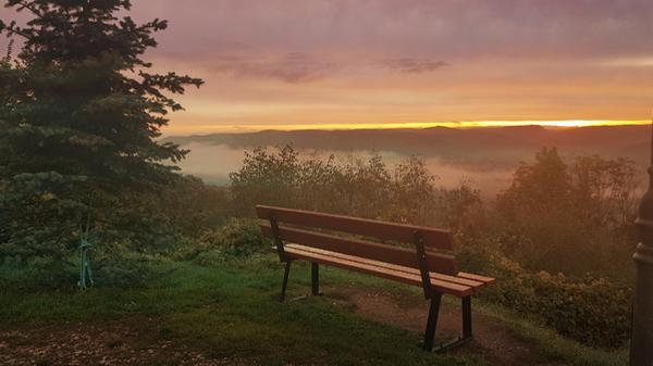 Silvia Nützel ist gern draußen unterwegs, auch viel mit dem Rad, und fängt dabei besondere Momente ein. Diese zeigt die 42-jährige Büroangestellte aus Weilersbach auf ihrer "Seite", wo ihr ...