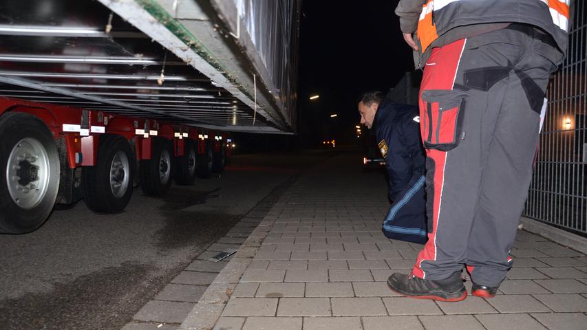 Ein Operationssaal geht auf Reisen: Start des Schwertransports in Heideck