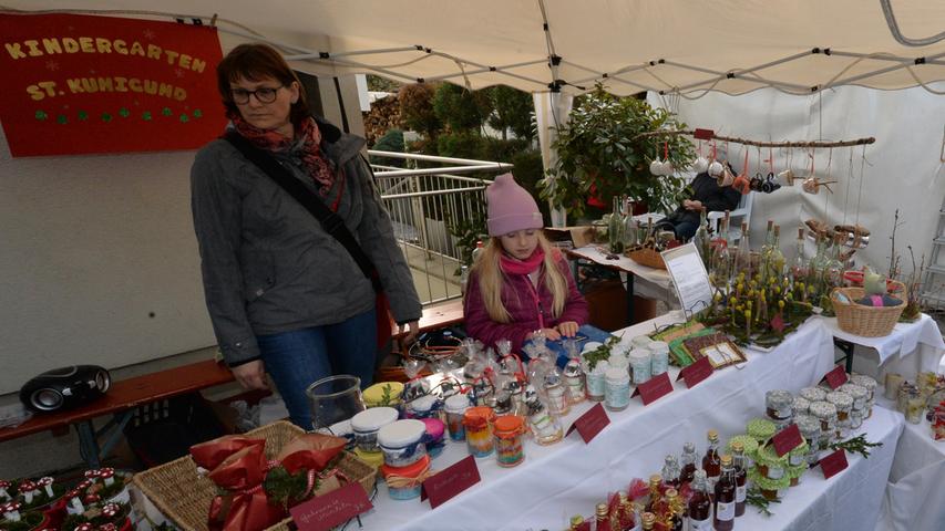 Großer Andrang beim Erlanger Queckenmarkt