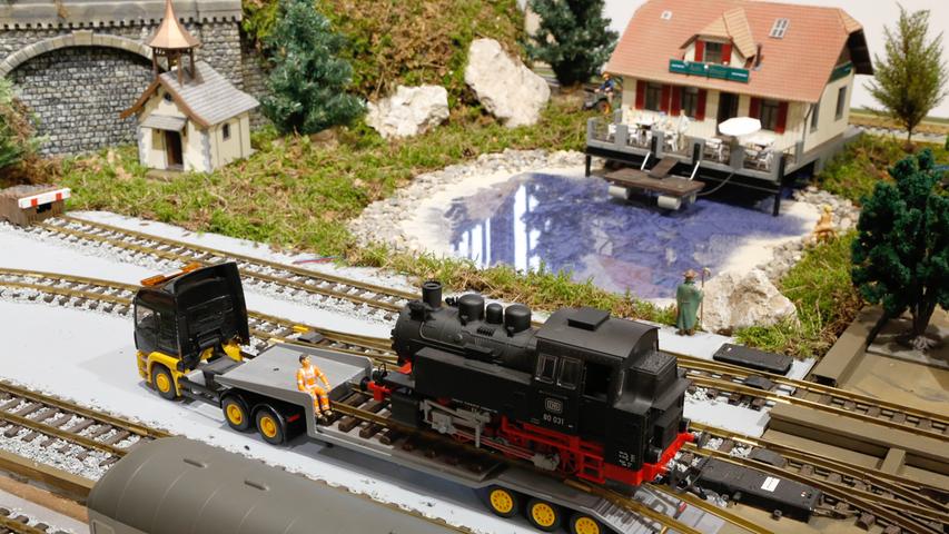 2019: Eisenbahnausstellung im Forchheimer Pfalzmuseum wird aufgebaut 