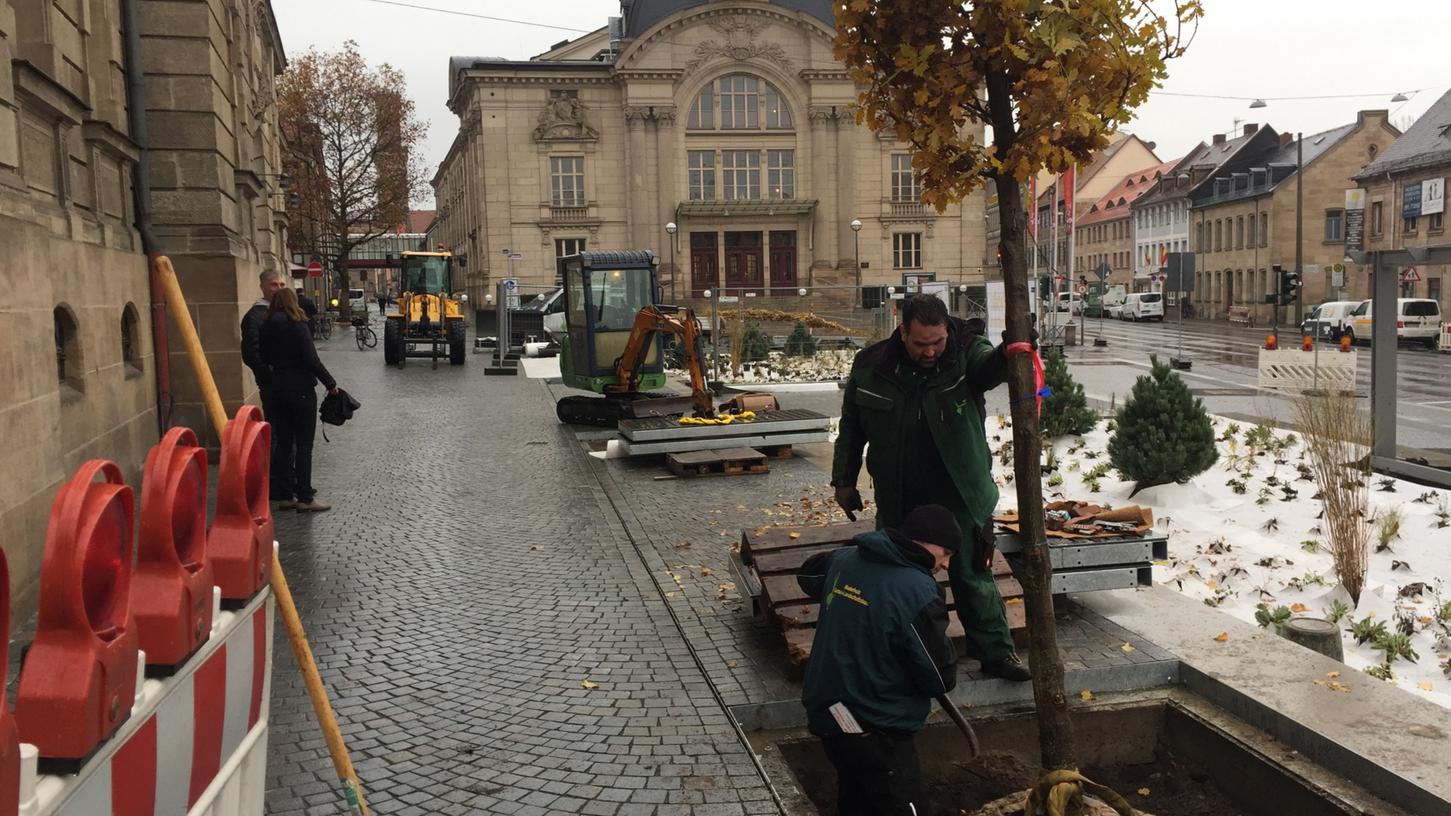 Erster Baubschnitt fertig: Vorm Amtsgericht wird´s grün