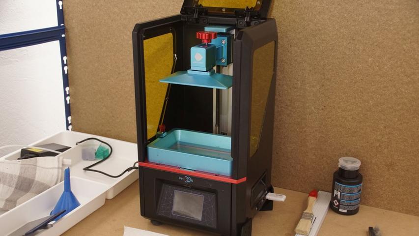 Ein Resin 3D-Drucker.