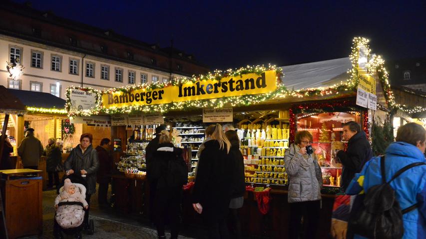 Mit neuen Hütten: Der Bamberger Weihnachtsmarkt ist eröffnet