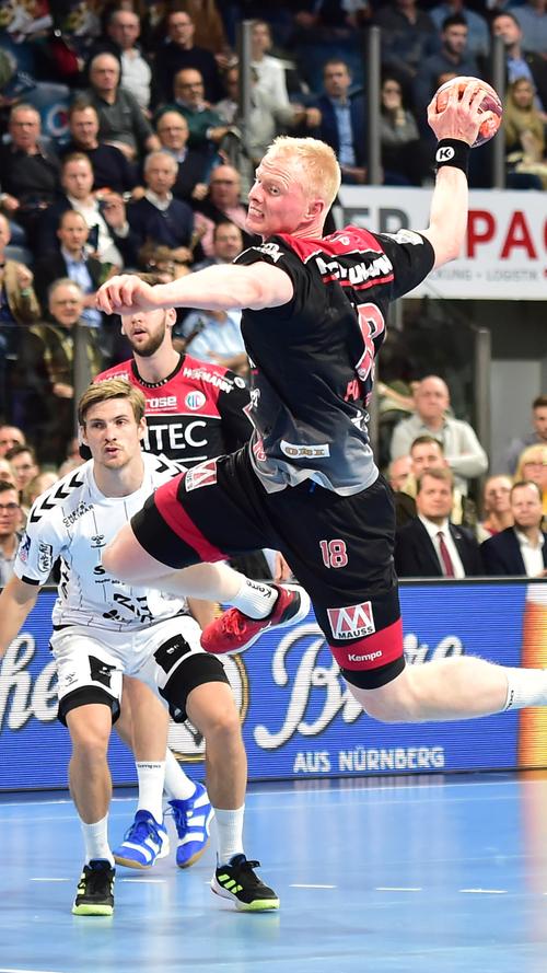 Heimspiel gegen Kiel: Erlangen schlägt sich gut im Handball-Kracher