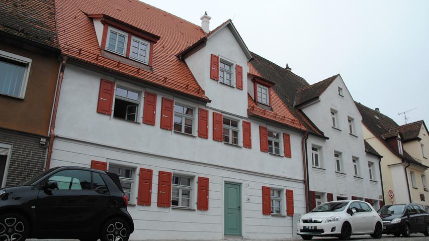Die Benkendorfer Straße: Auch das ist ein Projekt der Gewobau, ein saniertes Denkmalschutz-Haus.