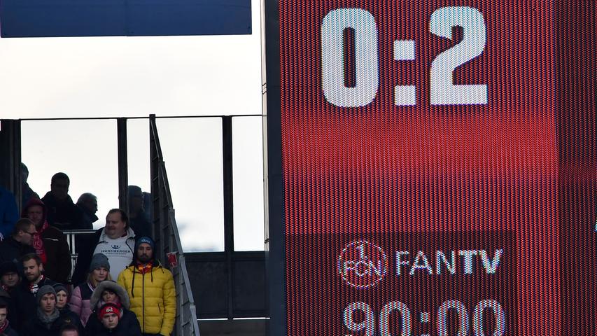 30.11.2019 --- Fussball --- Saison 2019 2020 --- 2. Fussball - Bundesliga --- 15. Spieltag: 1. FC Nürnberg Nuernberg FCN ( Club ) - SV Wehen Wiesbaden --- Foto: Sport-/Pressefoto Wolfgang Zink / WoZi --- DFL regulations prohibit any use of photographs as image sequences and/or quasi-video --- Endergebnis auf Anzeigetafel
