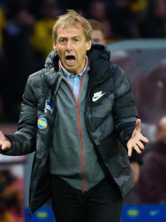 Was ist da los? Der Einstand von Jürgen Klinsmann bei der Hertha misslang.