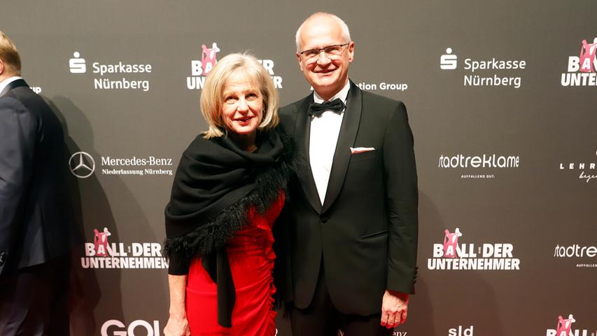 Nürnbergs Bürgermeister Klemens Gsell mit Ehefrau Olivia...