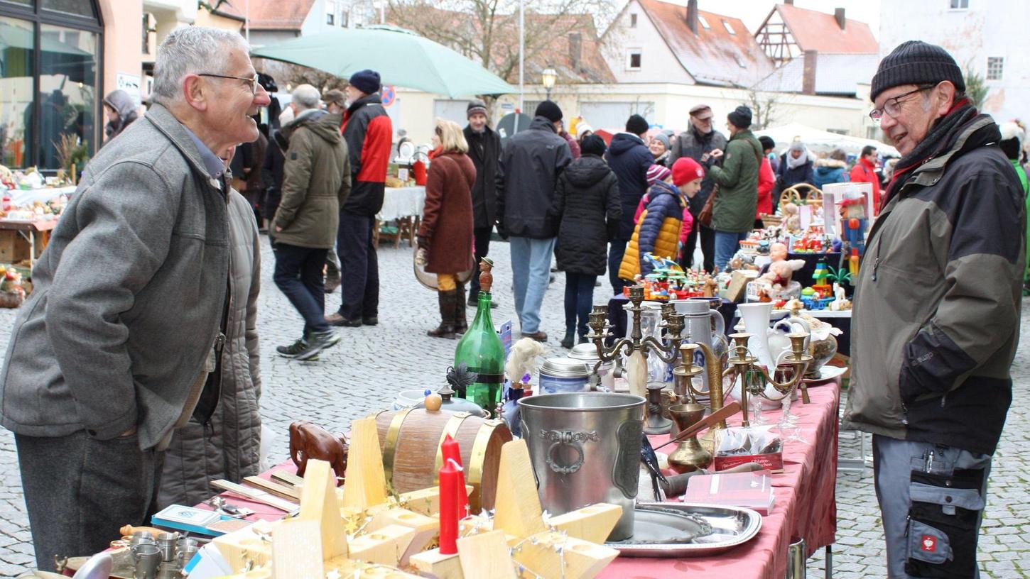 Wintertrödelmarkt zog Besucher nach Gunzenhausen