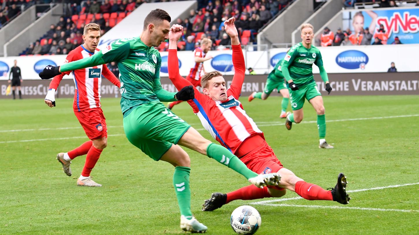 Heidenheim war beim Heimspiel gegen Fürth meist einen Schritt schneller. Heidenheim war beim Heimspiel gegen Fürth meist einen Schritt schneller.