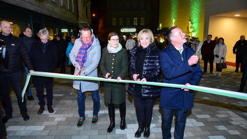 Kurzbesuch von Thomas Gottschalk: Fürth gibt neue Fußgängerzone frei
