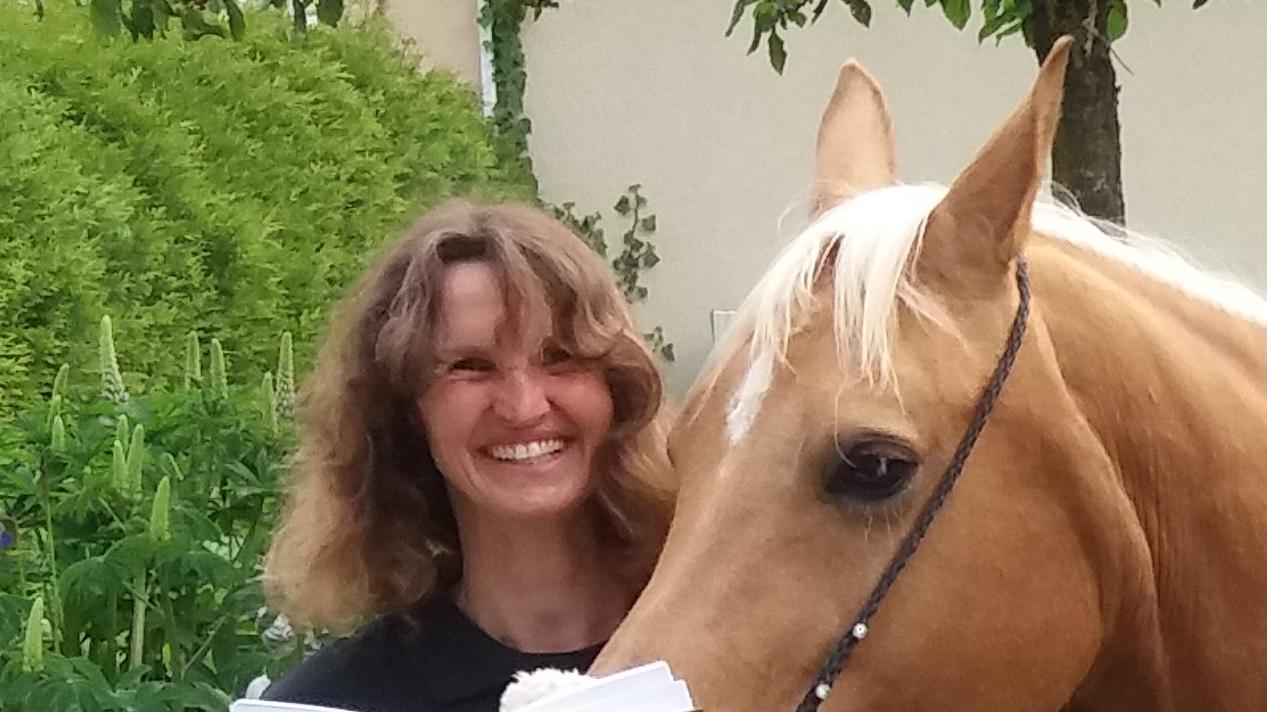 Pautzfeld: Pferde-Expertin schrieb Buch über 