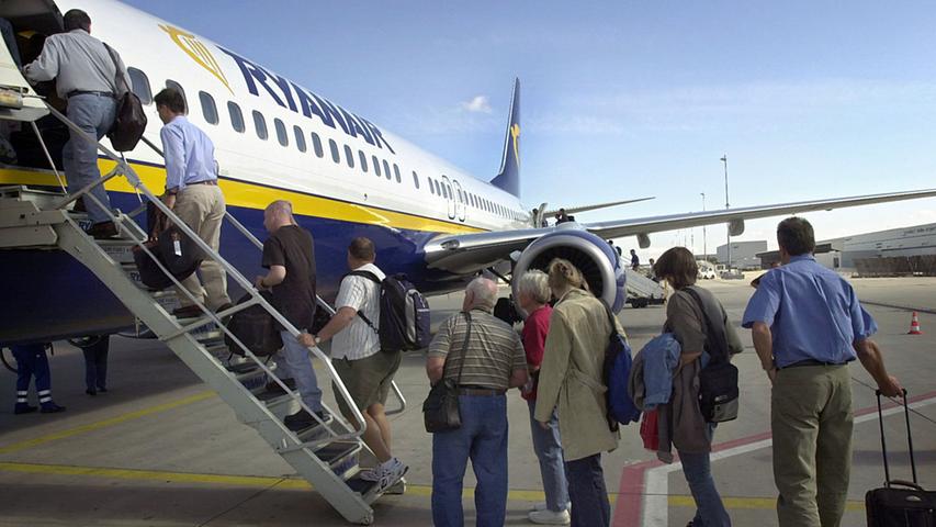 Vorsicht vor hohen Gebühren: Wenn sich Flugkunden bei Ryanair im Namensfeld vertippen, kann das "Name-Changing" bis zu 160 Euro kosten.