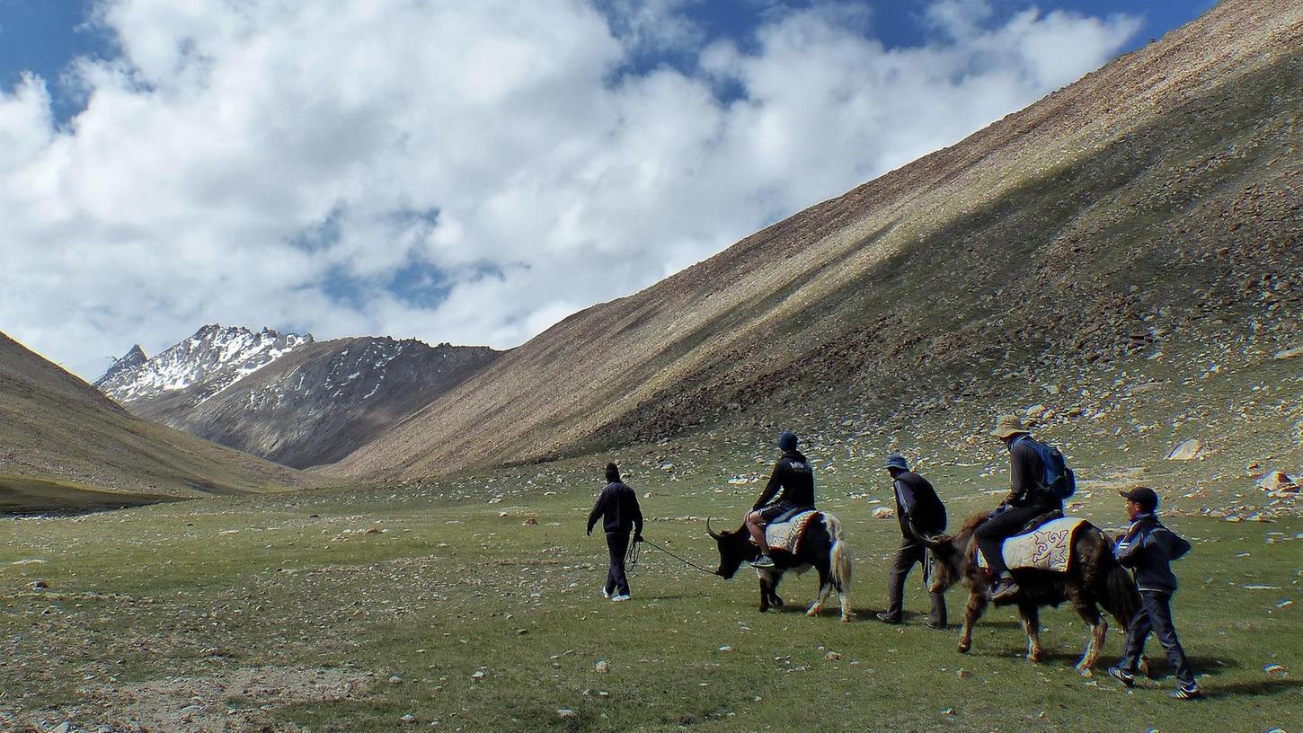 Zentralasien: Aufs Dach der Welt reiten