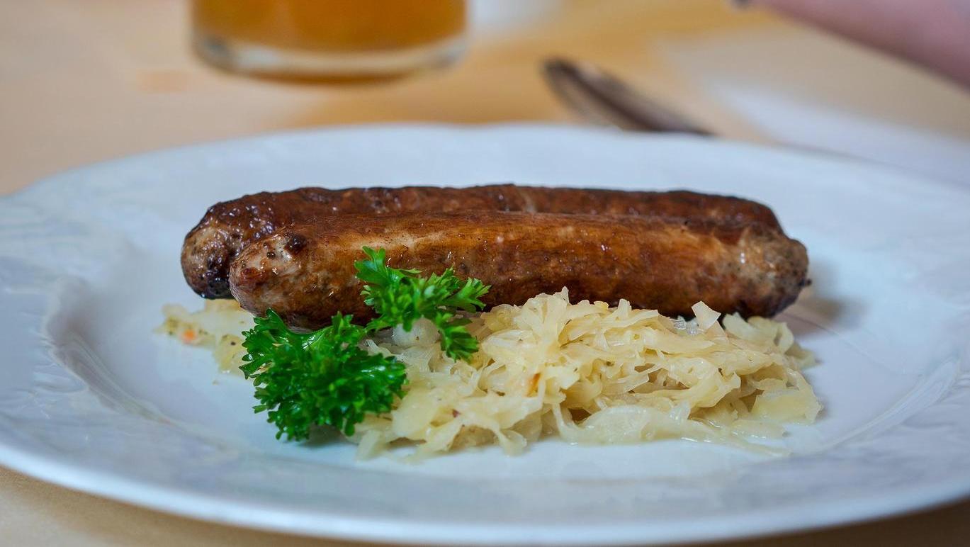 Ein Bratwurst-Essen sorgt in Pappenheim für Streit: Der zweite Bürgermeister hatte dazu eingeladen, der erste Bürgermeister wieder ausgeladen.