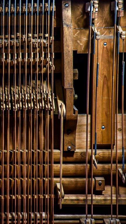 Der Newcomer Award geht an Jonathan Ziegler für seine Reportage über den seltenen Beruf des Orgelbauers. Bastian Haupt arbeitet für den Orgelbaubetrieb Mann in Mainbernheim und restauriert hier die Instrumente von St. Cyriakus in Niedernberg und der Krankenhauskapelle Missio in Würzburg.