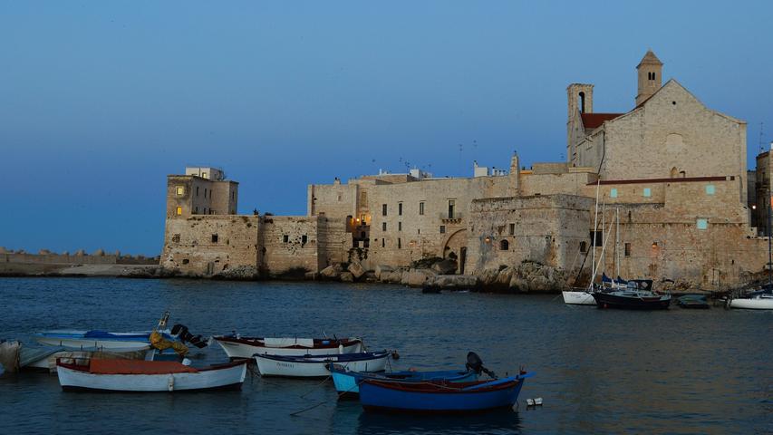 Das gilt auch für die Hafenstadt Bari an der Adria. Sie ist Hauptstadt der süditalienischen Region Apulien und bekannt für ihren Karnevalsumzug im nahegelegenen Putignano.