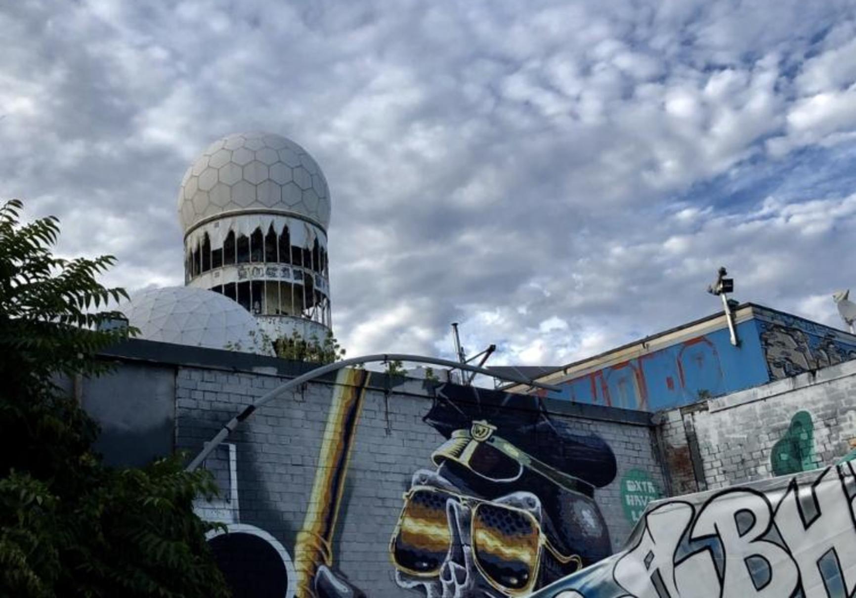 Der Teufelsberg in Berlin strahlt maroden Charme aus.  Mehr persönliche Lieblingsorte von unserem Berlin-Korrespondent Harald Baumer.