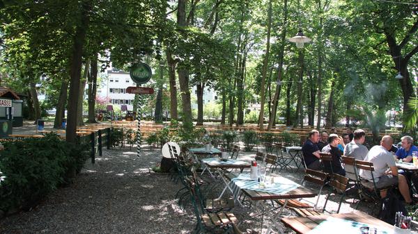 Geschlossen hat dagegen der Lederer Biergarten an der Nürnberger Sielstraße. Was der Eigentümer, ebenfalls Inselkammer aus München, mit dem Gelände vorhat, steht Ende 2019 noch nicht fest.