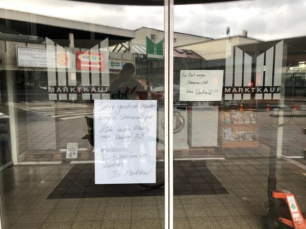 Stromausfall lässt Lichter in Nürnberger Supermarkt ausgehen