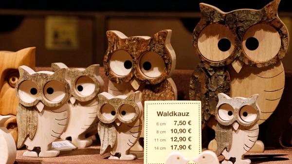 Wer will, kann einen Waldkauz direkt mitnehmen.