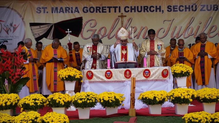 Das 50. Jubiläum der St.-Maria-Goretti-Gemeinde in Sechü-Zubza durfte die Delegation miterleben.
