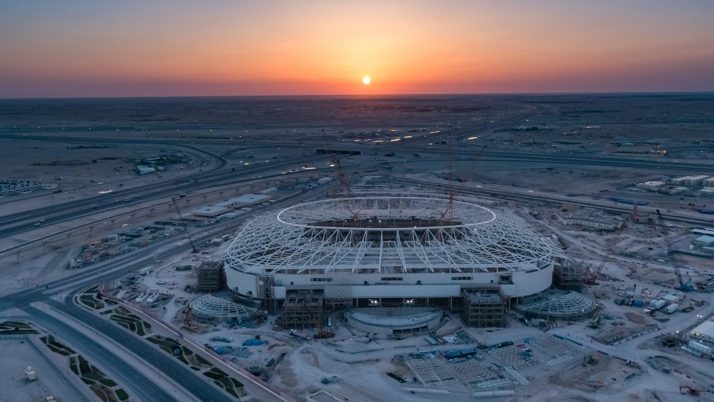 Die Fußballfans bekommen zwar kein Bier im Stadion, aber in der Fanzone in Katars Hauptstadt Doha.