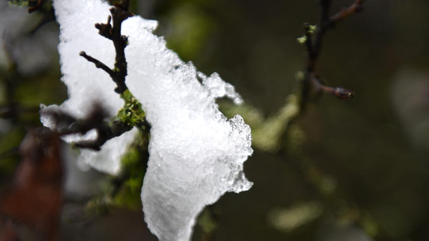Weiße Flocken: Erster Schnee taucht Landkreis Forchheim in Weiß