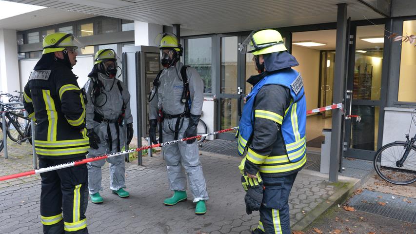 Chemie-Alarm in Erlangen: Säure verletzt vier Labor-Mitarbeiter