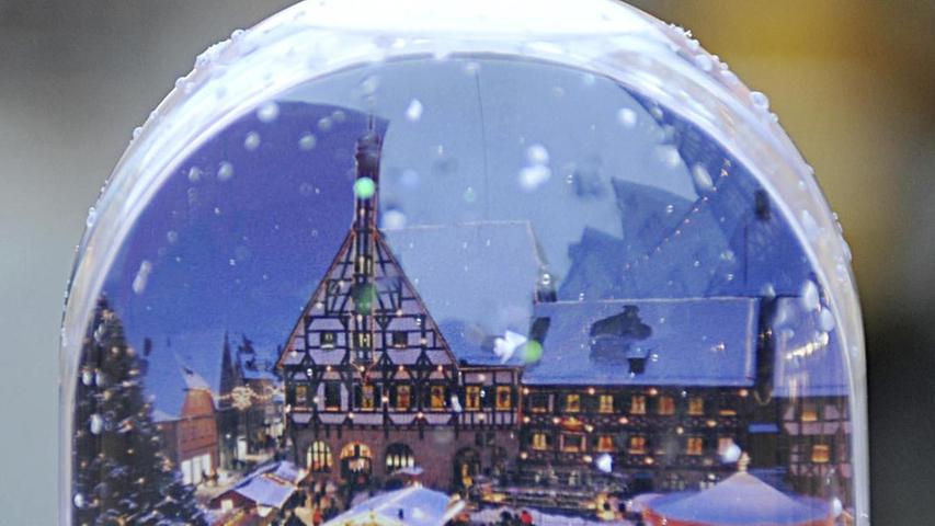 Weihnachtsmarkt: Streit um Forchheimer Schneekugel