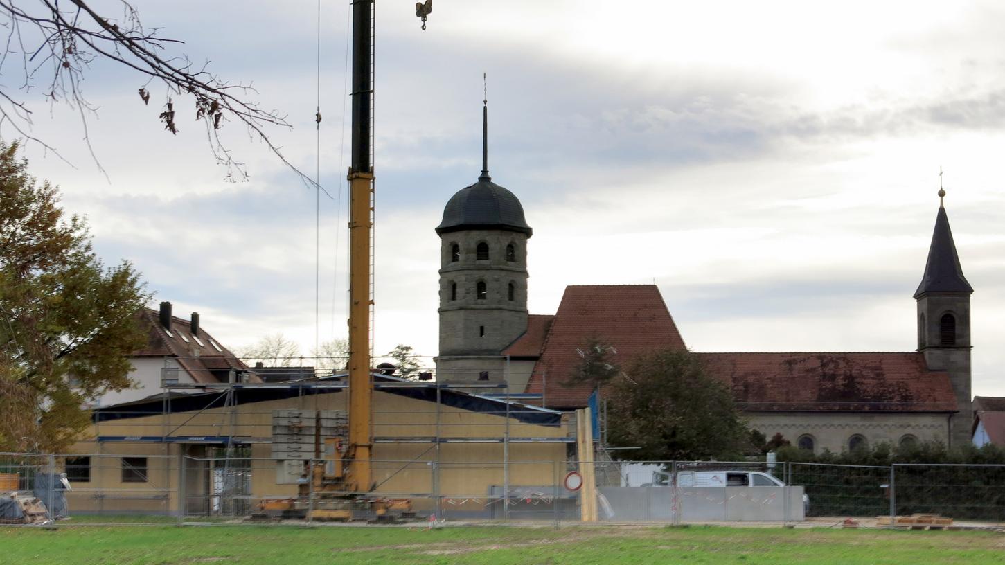 Eines der jüngsten Bauprojekte in Poxdorf ist die neue Aussegnungshalle.