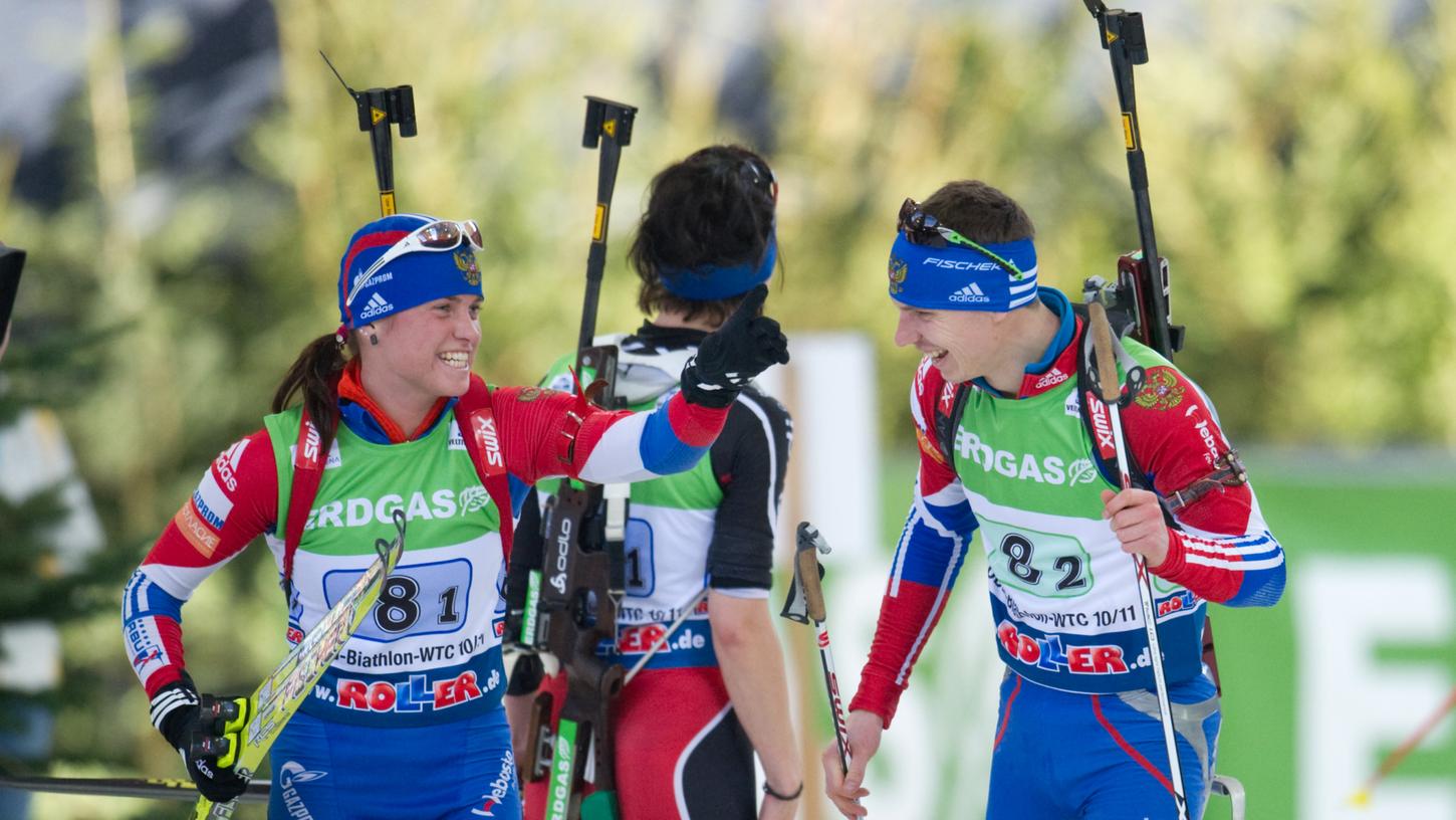 Wegen einer möglichen Manipulation von Doping-Daten in Sotschi 2014 könnte dem russischen Team um Swetlana Slepzowa (links) und Jewgeni Ustjugow das Olympia-Gold verlieren.
