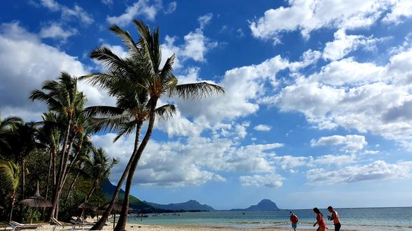 Der Strand von Flic en Flac.