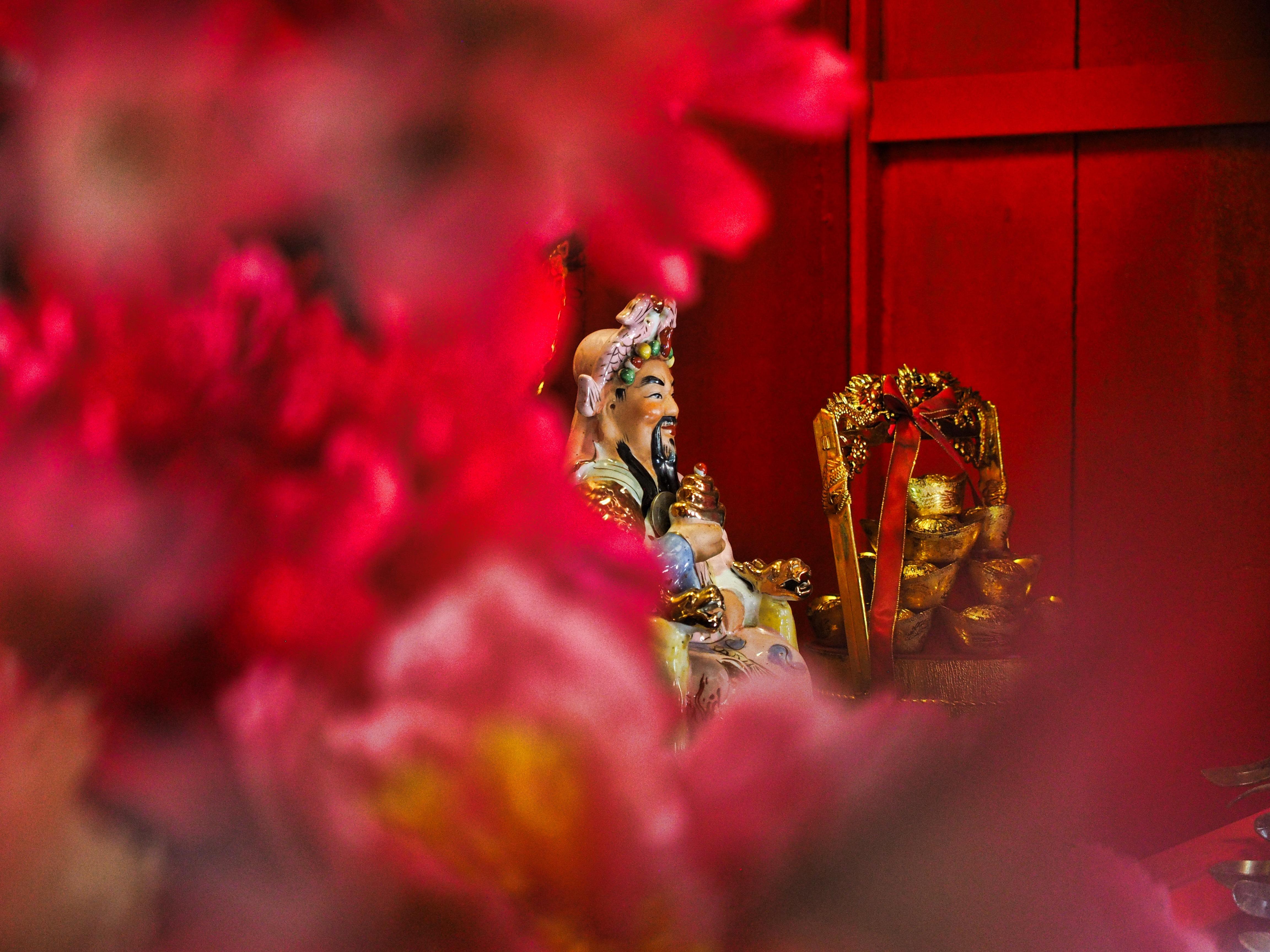 Die Tour von www.mymoris.mu führt auch in einen buddhistischen Tempel, den die Chinesen der Stadt gern besuchen.